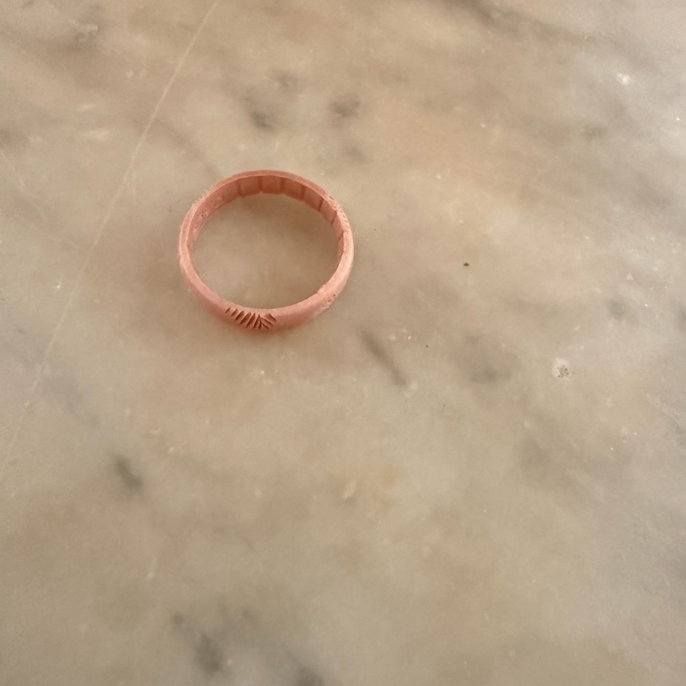 Chic Rose Gold Silicone Band Ring